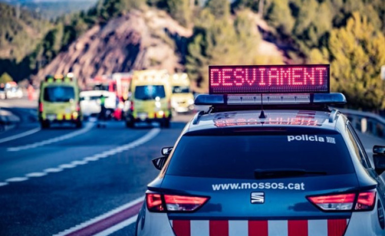 Mor un motociclista al caure a la C-14 a Vilanova de l'Aguda