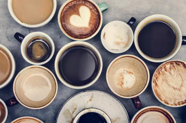 La raó per la qual es desaconsella beure cafè després de dinar