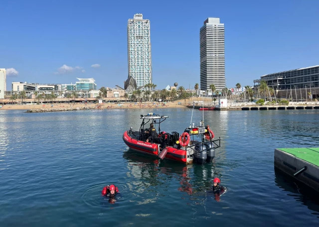 Els Bombers de Barcelona estrenen local al Port Olímpic