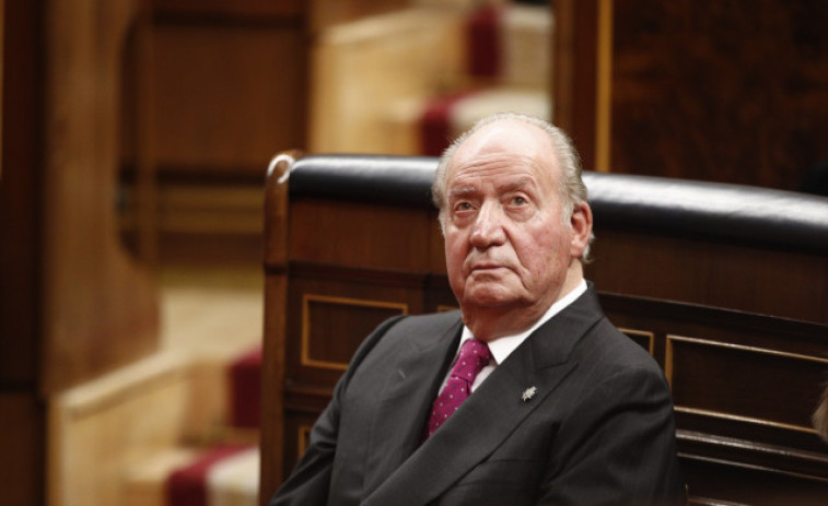 Com va reaccionar el Rei Joan Carles després de la publicació de les seves fotos fent-se un petó amb Bárbara Rey?