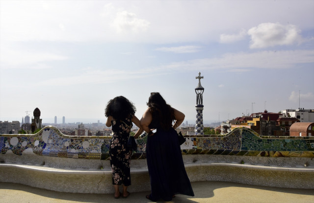 Élite Taxi amenaça amb deixar sense servei els veïns del Park Güell de Barcelona