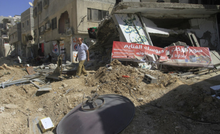 Israel bombardeja un campament de refugiats a Cisjordània i mata 18 persones
