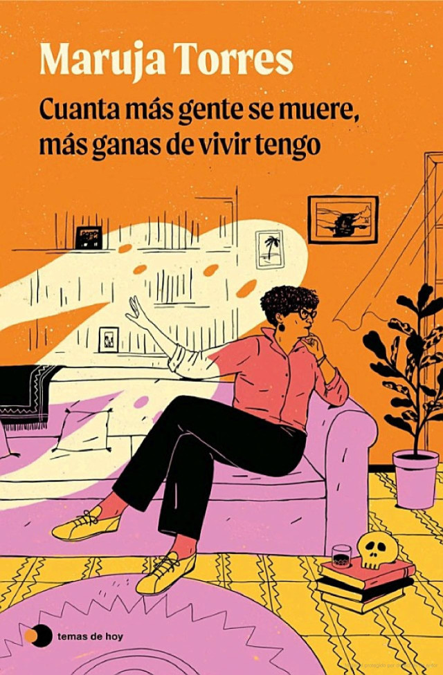 Maruja Torres recorda la seva vida a “Cuanta más gente se muere, más ganas de vivir tengo”