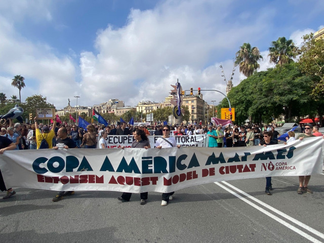 EuropaPress 6272576 2000 personas manifiestan contra copa america barcelona