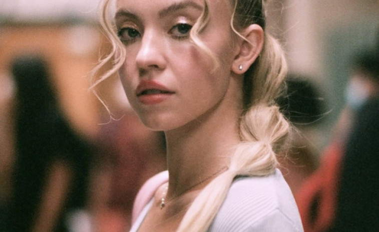 La graciosa resposta de Sydney Sweeney a la proposició de la mascota dels Oregon Ducks