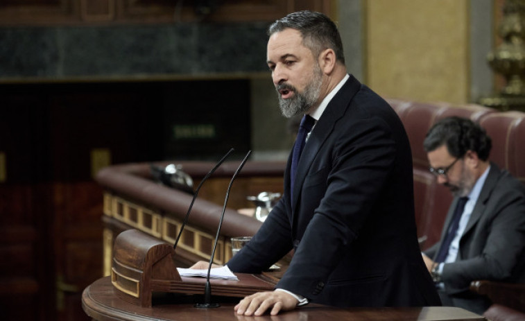 Vox canvia d'estratègia: vol pactar amb Junts i el PNB per expulsar Sánchez