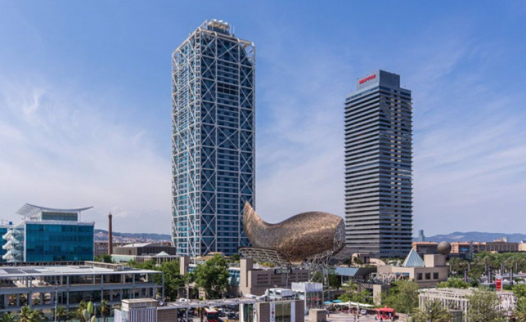 Hotelers de Barcelona critiquen la pujada de l'IBI sense diàleg i denuncien 