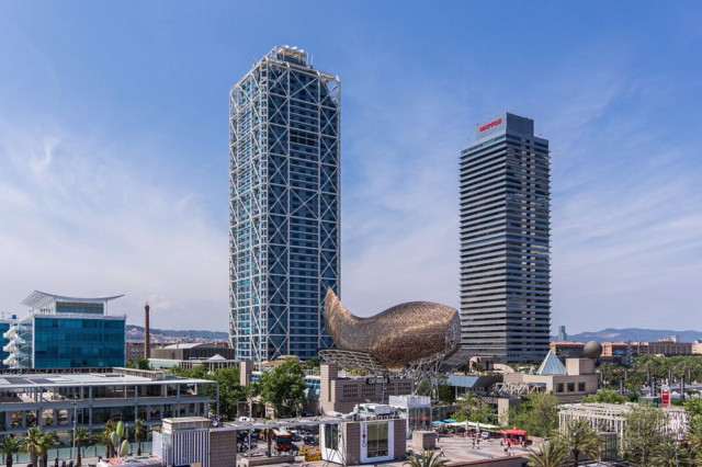 Hotelers de Barcelona critiquen la pujada de l'IBI sense diàleg i denuncien 