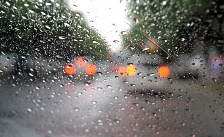 Meteocat emet un avís per pluja intensa a les comarques del Montsià i Baix Ebre