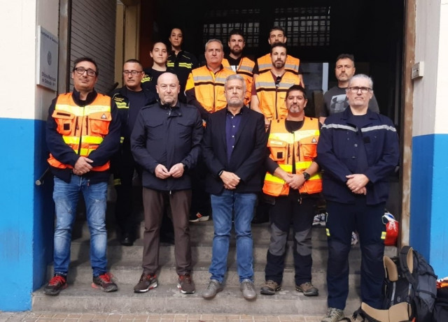 Badalona envia un segon comboi amb 9 agents a Torrent