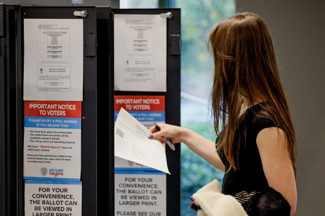 Amenaça de bomba a un centre de votació de Georgia, als Estats Units