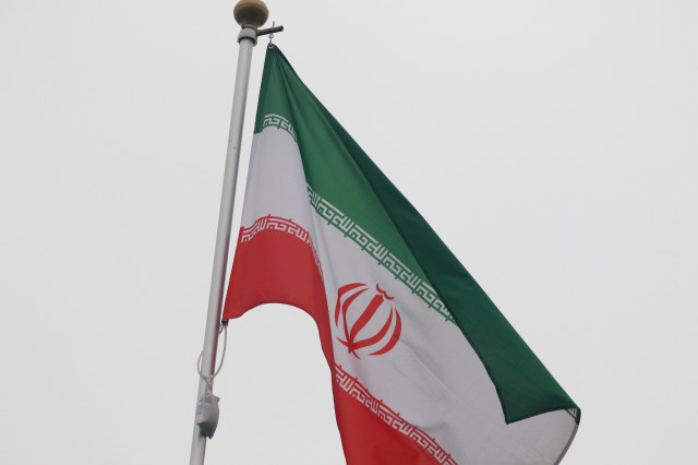 L'Iran deté una cantant per oferir una actuació sense mocador i amb un vestit que deixava les espatlles al descobert