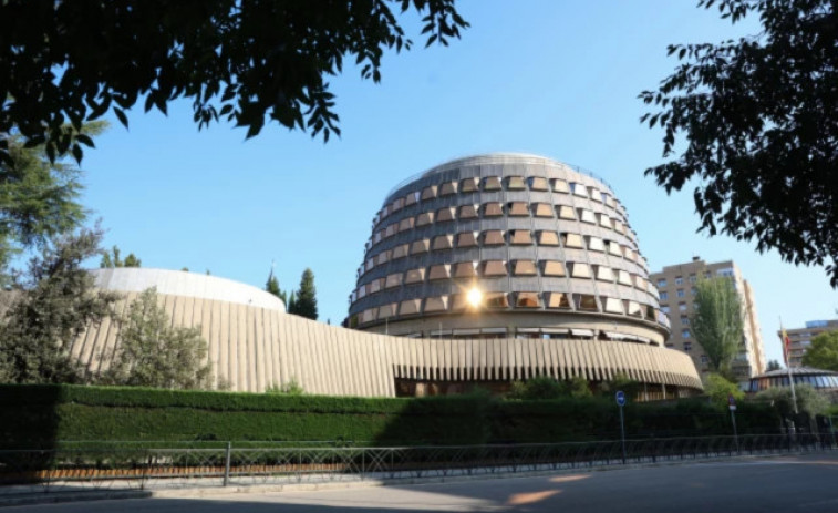 El Constitucional admet a tràmit els recursos de les comunitats autònomes del PP i de García-Page contra l'amnistia