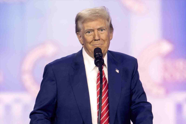 Trump critica la 