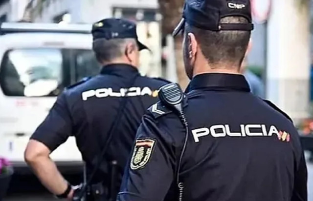 Detinguts tres homes per una agressió sexual a una dona jove a Màlaga