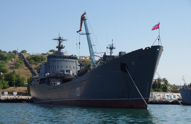 Un vaixell rus explota mentre navegava entre Espanya i Algèria en una 