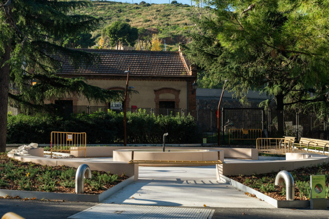 Remodelada la Casa de l'Aigua de Barcelona amb una nova àrea verda al barri de Trinitat Vella