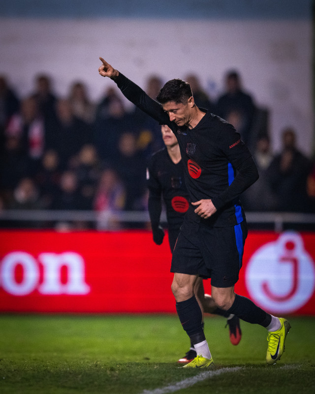 El Barça fa un parèntesi en el greu cas de Dani Olmo i Pau Víctor, amb un bon debut a Copa (0-4)