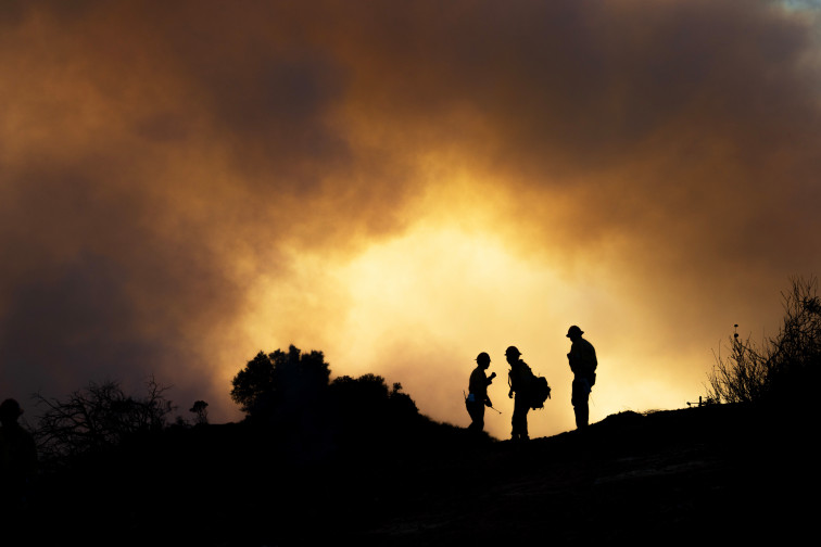 Ascendeixen a setze els morts pels incendis forestals a la ciutat californiana de Los Angeles