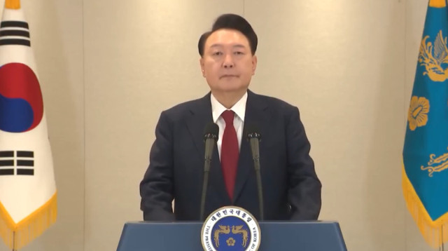 Crisi a Corea del Sud: detingut el president que va declarar la llei marcial