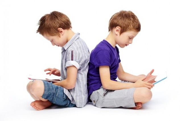 Infància i dispositius electrònics