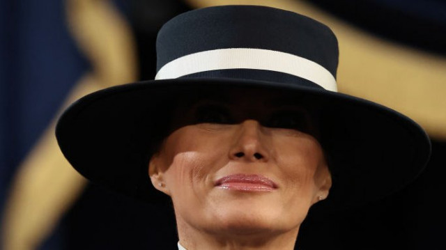 Pluja de memes i burles pel vestit de Melania a la investidura de Donald Trump