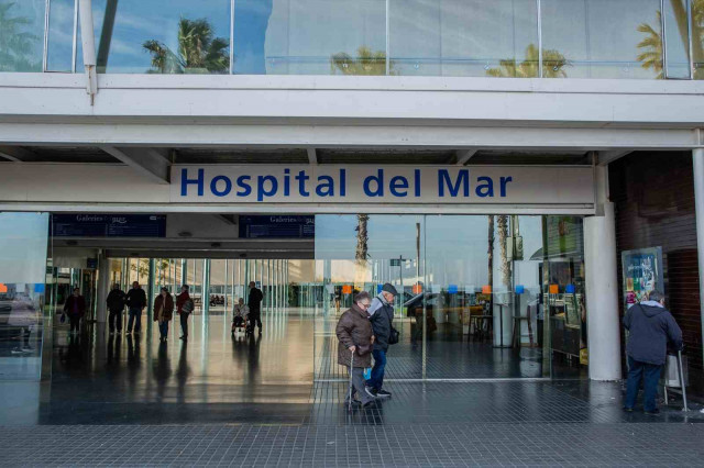Caos a l'Hospital del Mar, amb pacients atrapats fins a 8 dies a Urgències