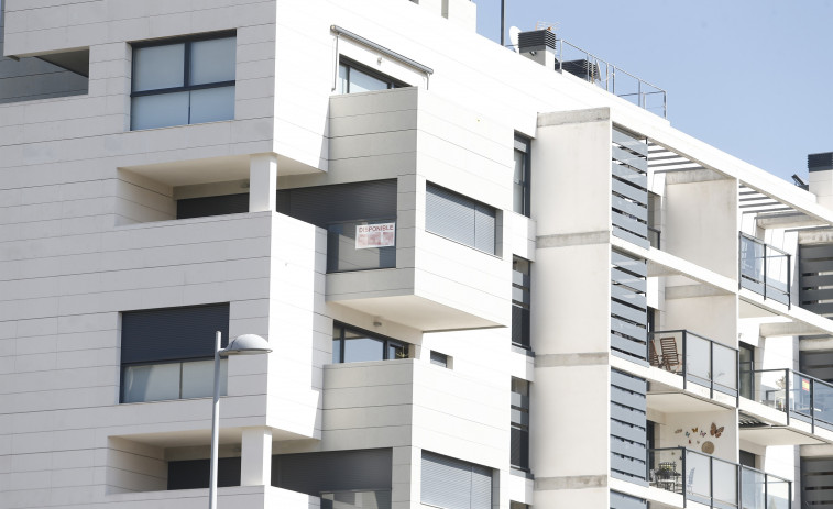 Els espanyols tornen a demanar hipoteques sobre habitatges: es van disparar un 11,2% l'últim any