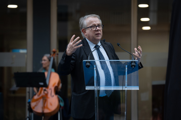 El Col·legi de Metges de Barcelona veu consens polític per a recuperar l'excel·lència del sistema de salut