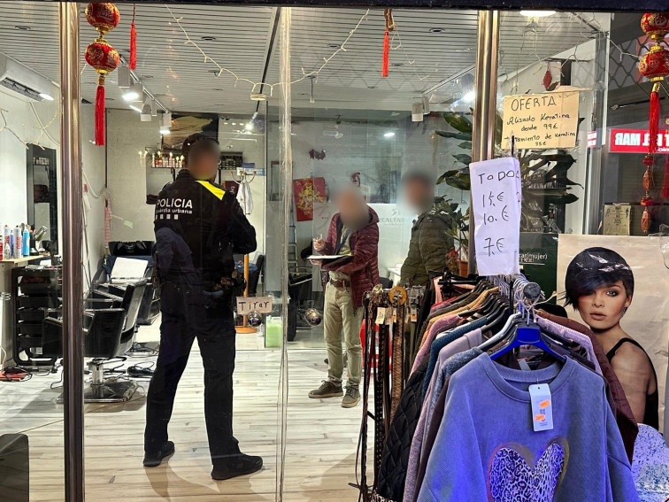 Badalona precinta un local sense llicència i per les condicions de salubritat