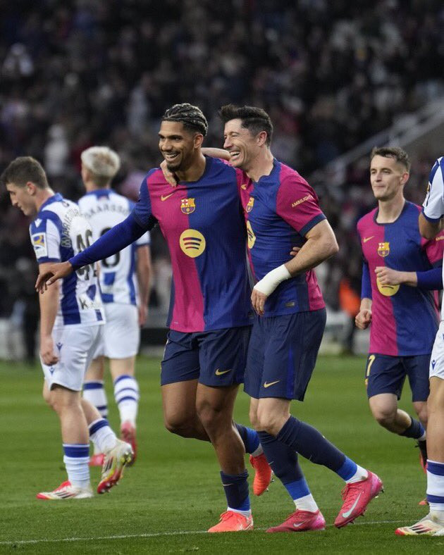 El Barça goleja a la Reial Societat i recupera el lideratge en LaLiga