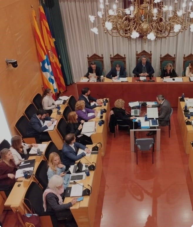 L'oposició a l'Ajuntament de Badalona presenta una moció per a impulsar polítiques feministes