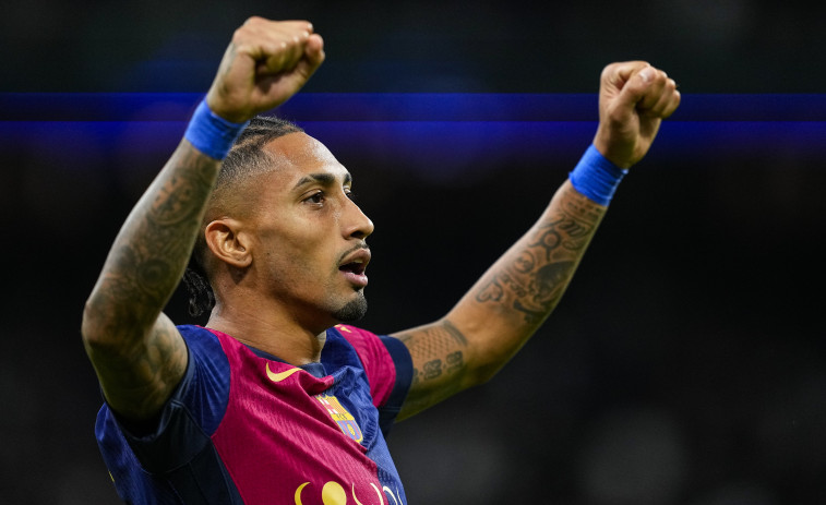 El Barça, amb 10, conquereix Lisboa (0-1) i acaricia els quarts de la Champions