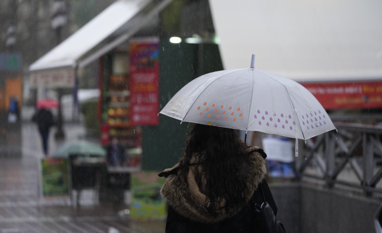 El 8M se celebrarà passat per aigua, amb avisos per pluja, neu, vent i ones en 16 províncies i Ceuta