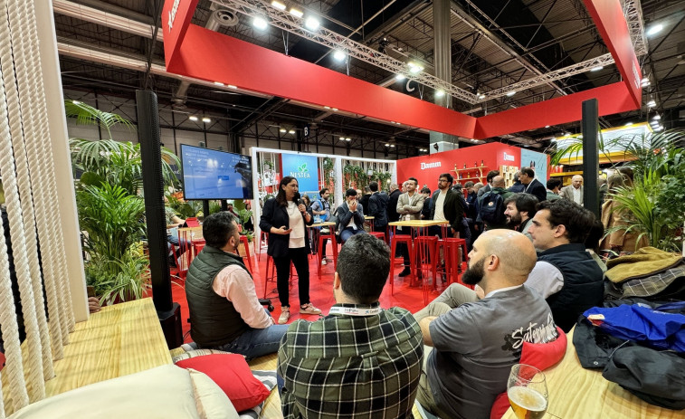 Damm i Delectatech exploren l'impacte de la IA en l'hostaleria al HIP Horeca 2025