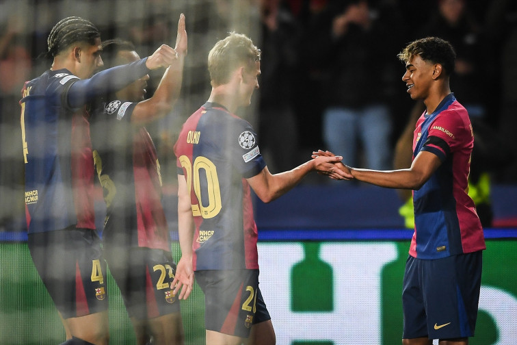 El Barça arrasa i es classifica per als quarts de Champions! Golejada i homenatge al doctor Miñarro