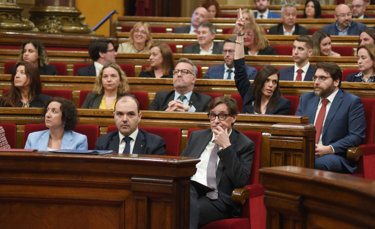 El Parlament rebutja forçar la compareixença d'Illa en el ple per les incidències en Rodalies