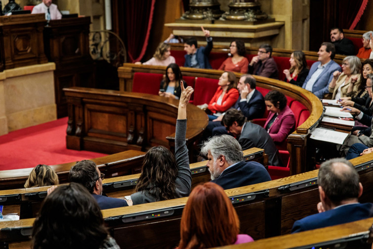 El Parlament de Catalunya reclama al Govern el tancament 