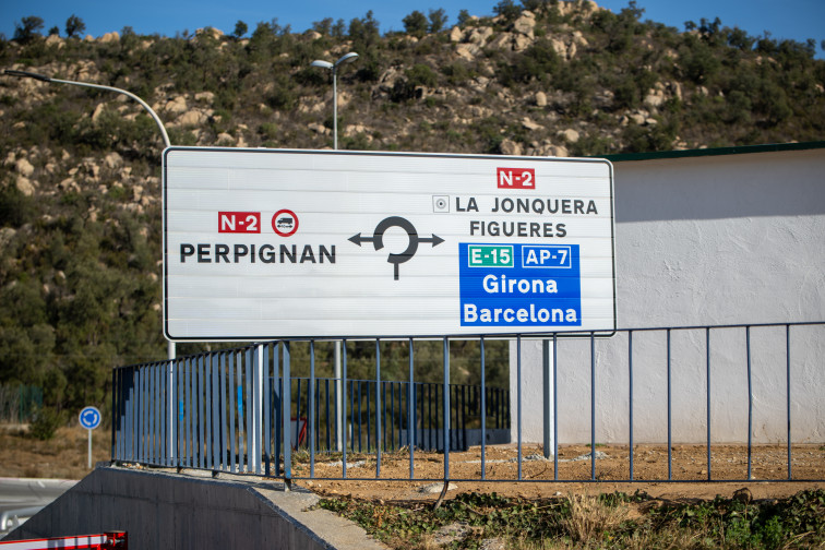 Polèmica a La Jonquera: el radar que acumula 50.000 multes es queda