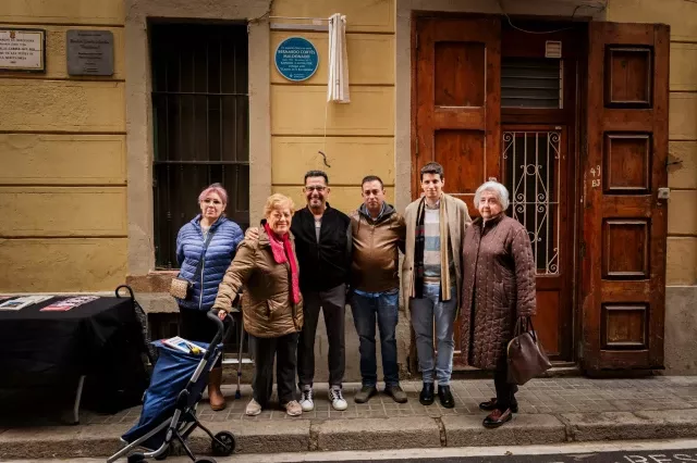 Homenatge a Bernardo Cortés, autor i poeta, amb una placa a Ciutat Vella