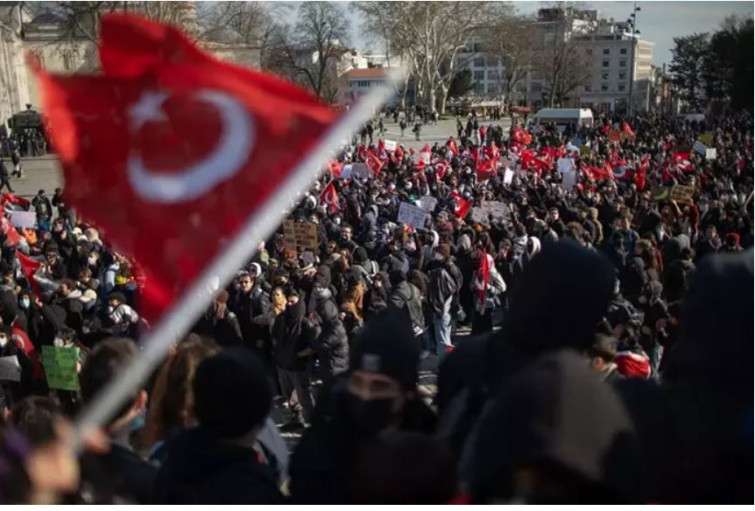 L'alcalde d'Istanbul, Ekrem Imamoglu, ingressa en una presó de màxima seguretat