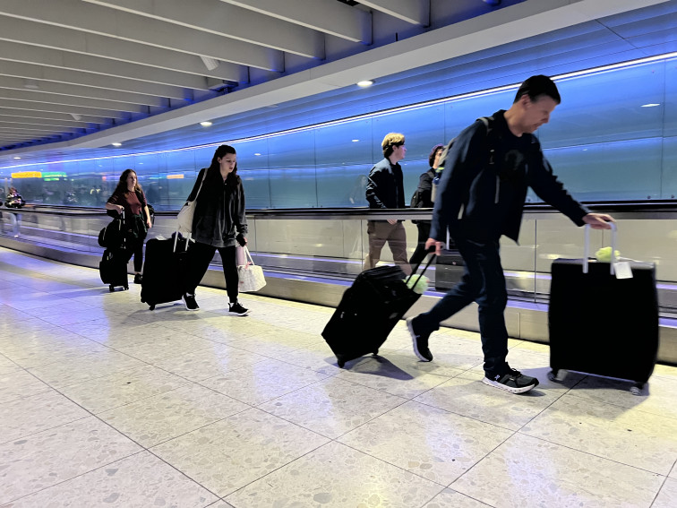Heathrow, en ple funcionament després de la suspensió de vols per un incendi