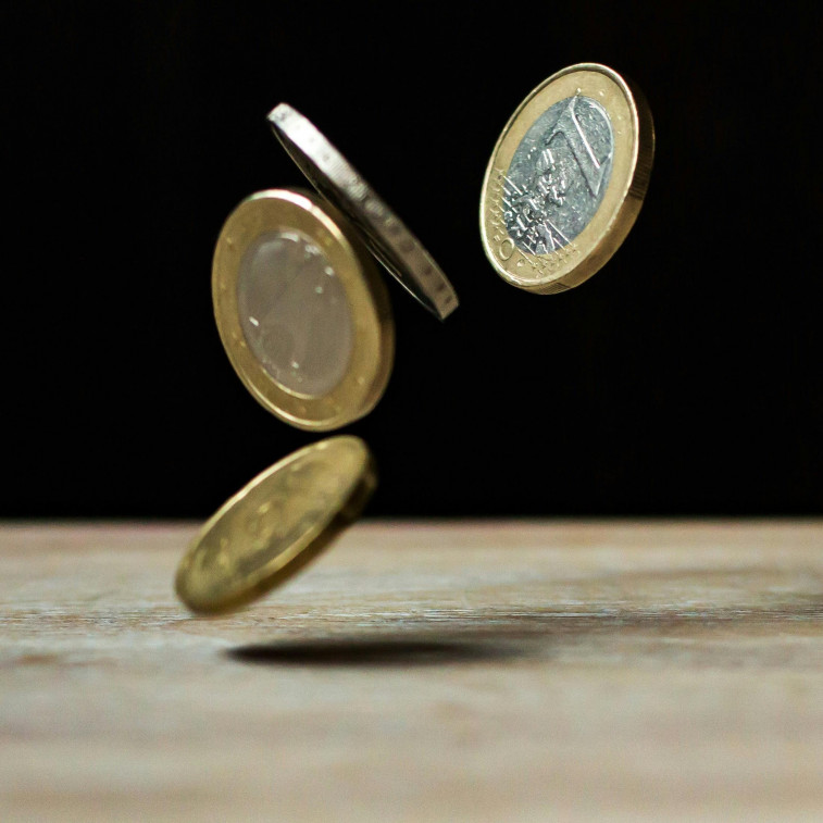 El Govern i ERC acorden baixar el IRPF per a les rendes de 33.000 euros