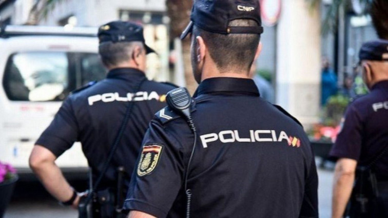 Busquen a Gijón l'home que hauria llançat un nadó a un contenidor
