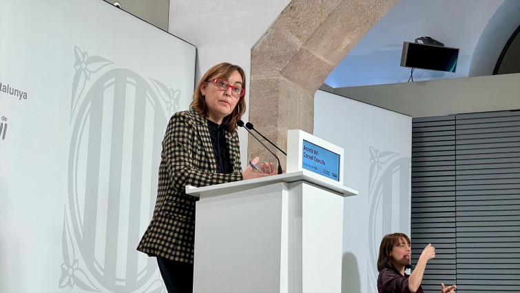 Catalunya rebaixa un punt el IRPF en el tram més baix, fins al 9,5%, i duplica la taxa turística