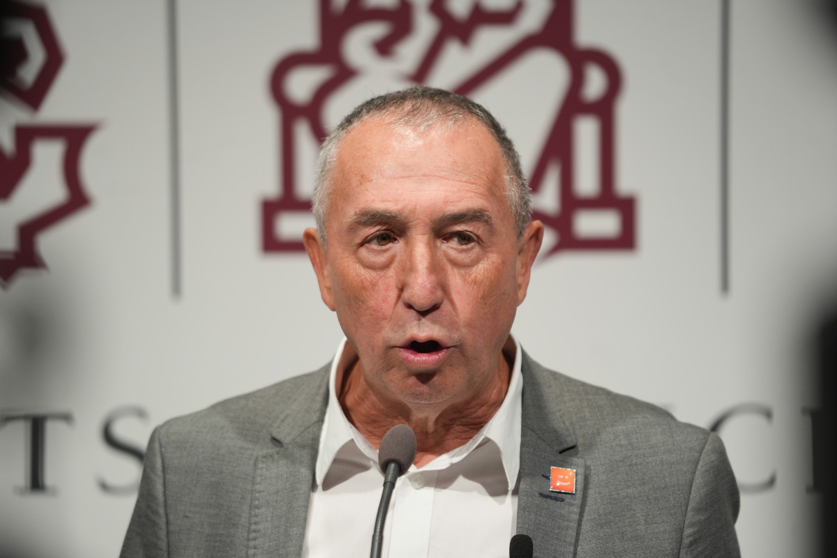 EuropaPress 6220191 diputado compromis cortes valencianas joan baldovi ofrece rueda prensa