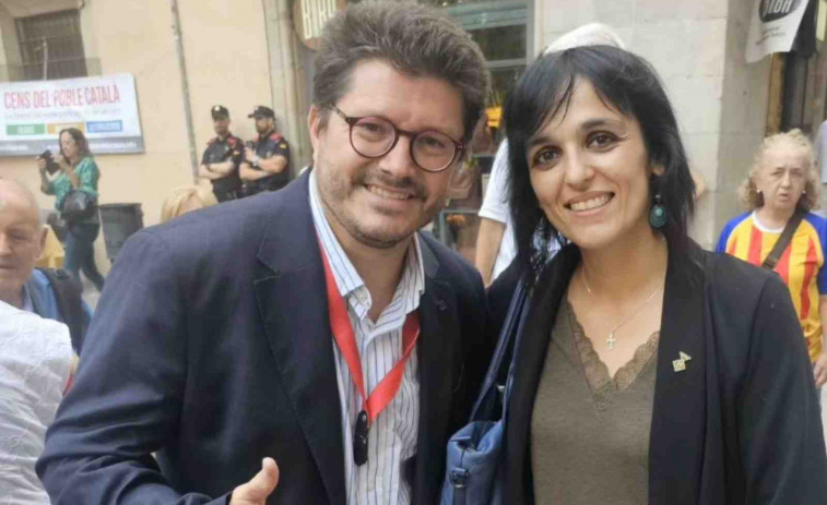 El nou oportunista de la política catalana fa la salutació nazi: va militar a CiU, Cs, i ara està a AC