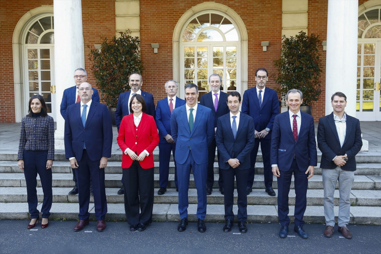 Ronda de contactes de Sánchez amb empreses per a planificar l'increment de la despesa militar a Espanya