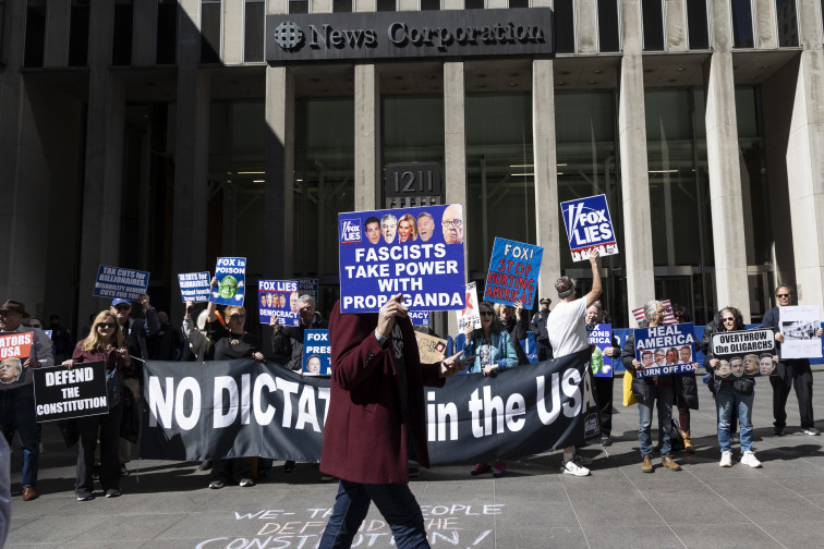 Estats Units: onada de protestes contra Trump el 5 d’abril
