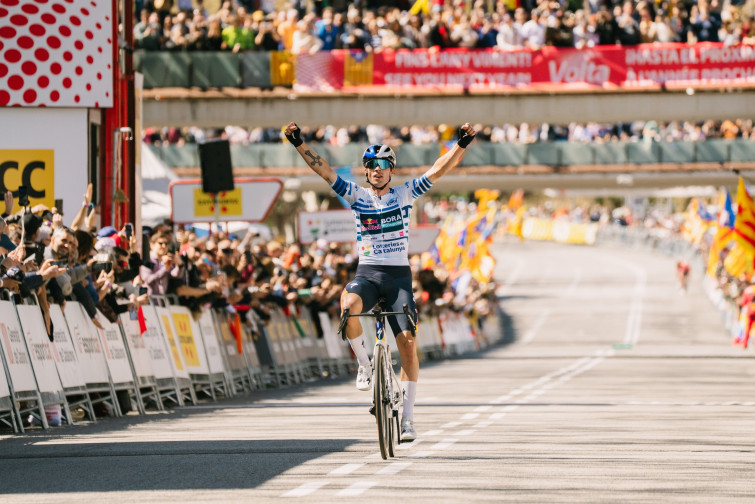 El rei de Montjuïc: Roglic s’imposa i revalida la Volta a Catalunya